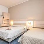 Riel Hotel