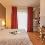 Hotel Riel 3*
