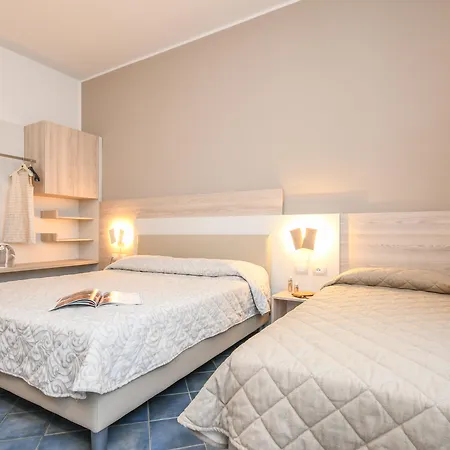 Riel Hotel