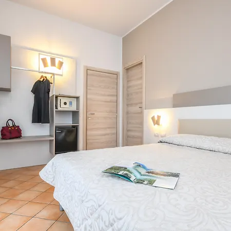 Hotel Riel 3*