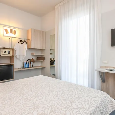 Riel Hotel 3*