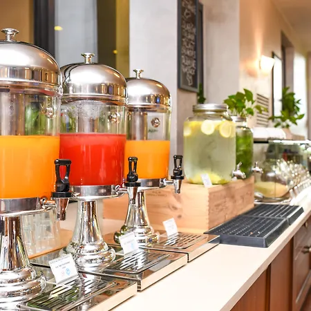 Riel Hotel 3*