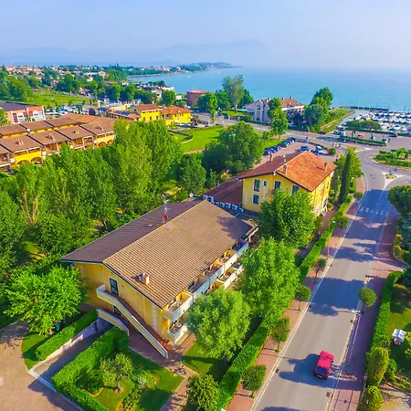 Riel Sirmione