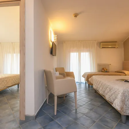 Riel Hotel 3*