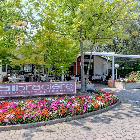 瑞尔酒店 西尔米奥奈