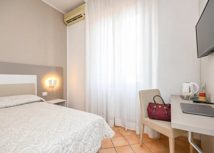 Riel Hotel
